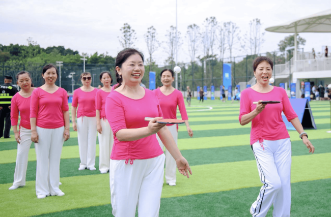 bae56bbc16594a7a8ef087f61ffe9ac6