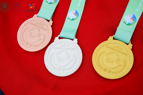 “星火杯”中国体育彩票 2025 年四川省青少年马术锦标赛圆满结束