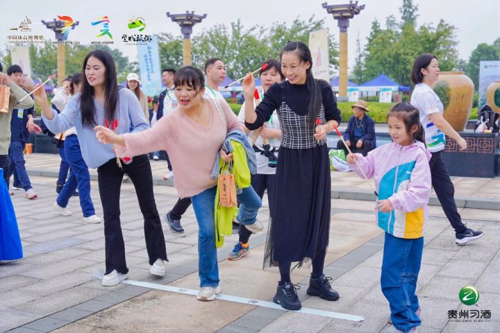 1759209253-296cb788d26df0a