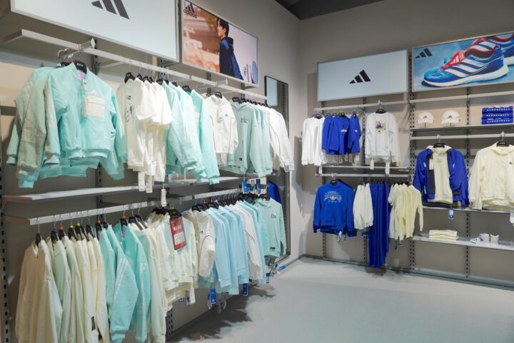 7998df9f535c436ac2b2aec56fa166d6