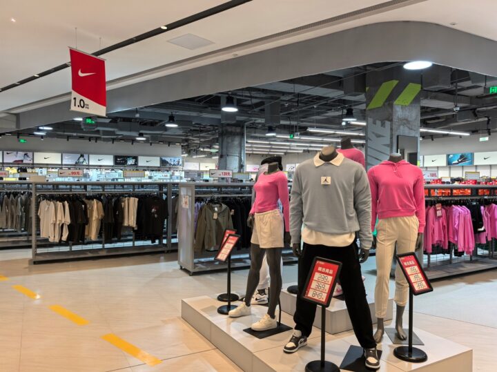 5871888a68cd193255fbea421a503a68